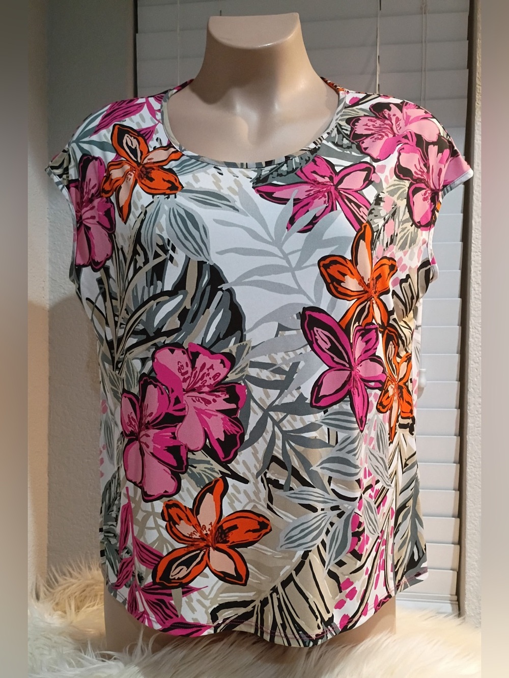 Susan Graver Women’s 2X Top